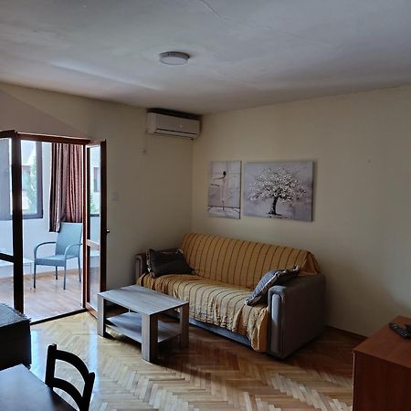 Malo Brdo Appartement Podgorica Buitenkant foto
