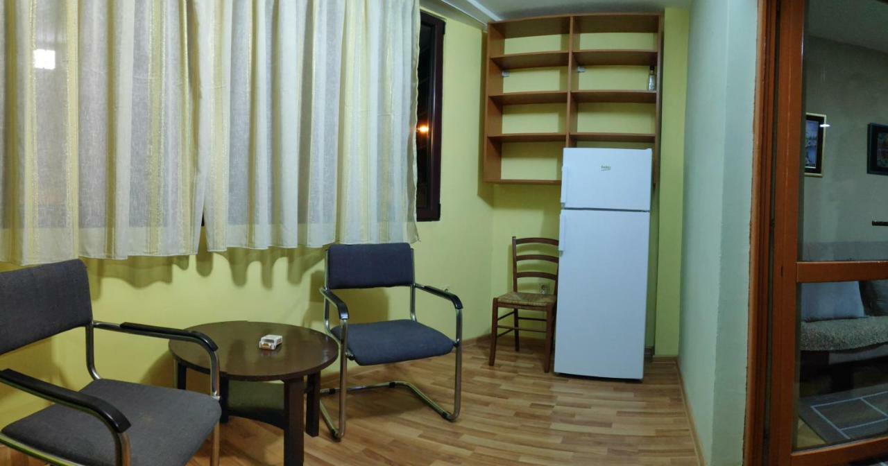 Malo Brdo Appartement Podgorica Buitenkant foto